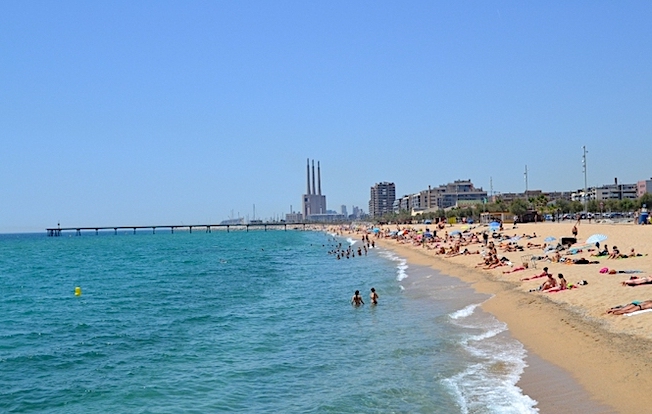 Desviación Cambiable manual Este sábado comienza en las playas de Badalona la temporada de baño –  Barcelona al Día