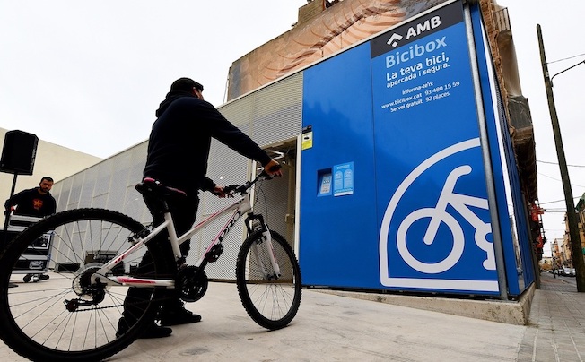 Granollers instala otros 9 puntos seguros y gratuitos de aparcamiento para  bicicletas